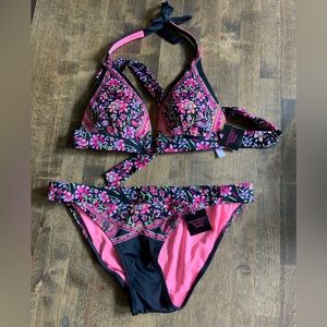 BNWT Victorias Secret Bikini Size Small